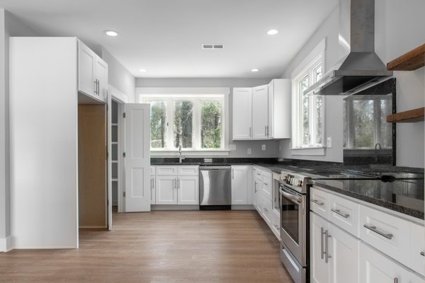 Real Estate Photography - Examples of recent HDR real estate photography and drone work. Real Estate Photography - Examples of recent HDR real estate photography and drone work.