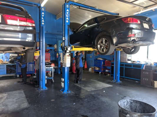 Car Maintenance and Repair - We are here to help and assist with all of your maintenance and repair issues. Located right off the 101 FWY in Newbury Park, CA. Our team of professionals are ready to tackle those pressing issues effecting your mobility.
At Ventura Tech Auto Clinic LLC our goal is to become your go to for all things concerning maintenance and repair. We look forward to hearing from you soon to assist in any way we possibly can.
