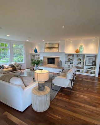 Dorval Home Paint and Remodel - This remodel was done on an entire home, from drywall restoration to color customization.