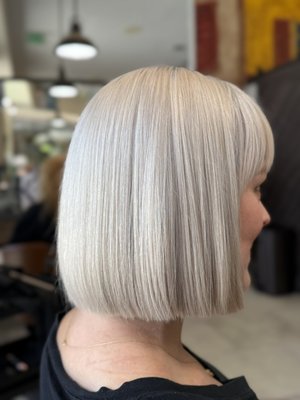 Bobs and pixie cuts - Whenever you want to spice up with a shorter hair, we will help you risk it for the biscuit!