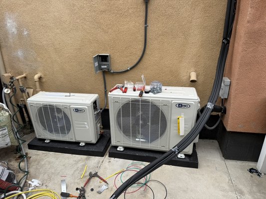 System change out - This project involved installing a new ductless mini split HVAC system for a multi-story residential property. Our team completed the full installation, including mounting the indoor and outdoor units, running new line sets, electrical connections, condensate drains, and system testing to ensure proper performance and efficiency. Due to the height and access of the property, special ladder and safety setup procedures were used to complete the installation safely and professionally. The new system provides improved comfort, energy efficiency, and reliable heating and cooling for the home. Contact Igloo Air Conditioning & Heating Inc. for professional HVAC installation and service. System change out - This project involved installing a new ductless mini split HVAC system for a multi-story residential property. Our team completed the full installation, including mounting the indoor and outdoor units, running new line sets, electrical connections, condensate drains, and system testing to ensure proper performance and efficiency. Due to the height and access of the property, special ladder and safety setup procedures were used to complete the installation safely and professionally. The new system provides improved comfort, energy efficiency, and reliable heating and cooling for the home. Contact Igloo Air Conditioning & Heating Inc. for professional HVAC installation and service.