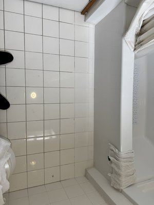 Bathroom Tile Repair and Restoration - Repaired and restored bathroom tiles, fixing gaps, replacing damaged sections, and improving overall appearance. Ensuring a clean, durable, and waterproof surface. Bathroom Tile Repair and Restoration - Repaired and restored bathroom tiles, fixing gaps, replacing damaged sections, and improving overall appearance. Ensuring a clean, durable, and waterproof surface.