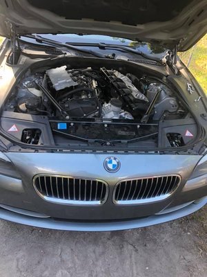 Auto repair - BMW valve cover and gasket replacement