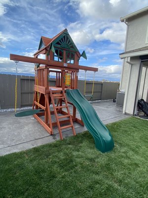 PLAYSET - PLAYSET WITH SLIDE AND SWING, WE COMPLETE THIS JOB WITH 8 hours PLAYSET - PLAYSET WITH SLIDE AND SWING, WE COMPLETE THIS JOB WITH 8 hours