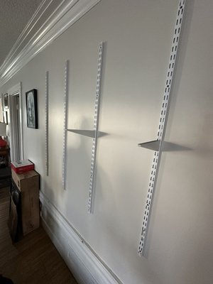 Shelf bracket - Simple and fast work. The customer couldn't find studs himself, we helped him find them and installed mounting Shelf bracket - Simple and fast work. The customer couldn't find studs himself, we helped him find them and installed mounting