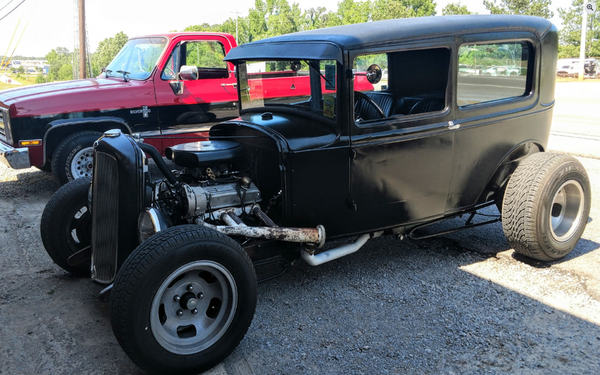 We service  Vintage Cars & ClassicCar - Our Services Include
*Complete Exhaust System Installation
*Exhaust System Sales
*Exhaust System Service
*Muffler Installation

Improve Your Car’s Exhaust System
Upgrade your vehicle’s exhaust system. For quality and affordable auto supplies, turn to Cullman Discount Muffler. Learn more about our offerings by speaking with one of our car exhaust experts. Contact or visit our shop today. We are more than happy to help.
