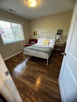 Airbnb cleaning San Jose 2bed/2bath - This was a airbnb cleaning in a 2 bedroom 2 bathroom apartment. Washed bathroom, details made in the towels and toilet paper. Removed the dust from the baseboards, spider webs, organized bed. Clean kitchen from counters, stove, microwave, refrigerator, sink. Garbage removed.
Floor vacuumed and cleaned. Everything clean and smells good, waiting the next client to arrive and enjoy Airbnb cleaning San Jose 2bed/2bath - This was a airbnb cleaning in a 2 bedroom 2 bathroom apartment. Washed bathroom, details made in the towels and toilet paper. Removed the dust from the baseboards, spider webs, organized bed. Clean kitchen from counters, stove, microwave, refrigerator, sink. Garbage removed.
Floor vacuumed and cleaned. Everything clean and smells good, waiting the next client to arrive and enjoy