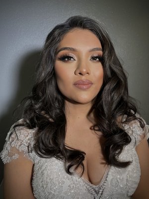 Our amazing bridal and hair services. - At Divine we specialize in long-lasting makeup made to last throughout the entire wedding day celebration! From the classy bride, dramatic bride, sweet bride to zombie bride our team of artists can bring your dream to reality. Our amazing bridal and hair services. - At Divine we specialize in long-lasting makeup made to last throughout the entire wedding day celebration! From the classy bride, dramatic bride, sweet bride to zombie bride our team of artists can bring your dream to reality.