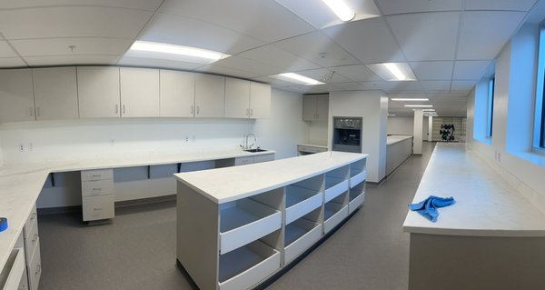 Post Construction Cleaning - Hospital Lab - We offer Post Construction Cleaning Services, call for a free quote. Post Construction Cleaning - Hospital Lab - We offer Post Construction Cleaning Services, call for a free quote.