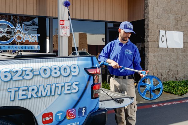 Termite Service - Our termite inspectors search for signs of termites, such as damp wood, termite tunnels or damage in your home. Once identified, we will then provide you with our Termite findings and present to you multiple options to keep your property Termite free! Cal us for a free inspection!