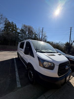 Van Transit nano carbon film mobile service - Ford Transit 350 – Front Doors + 5 Rear Windows

Professional window tint installation completed on this Ford Transit 350. We tinted the two front doors and five rear windows, providing enhanced privacy, heat reduction, and UV protection.

This setup is ideal for work vans and commercial vehicles, helping keep the interior cooler while protecting equipment and improving overall comfort. Clean edges, precision cutting, and a flawless finish — no bubbles, no contamination.

Another quality installation completed with attention to detail and long-lasting performance.