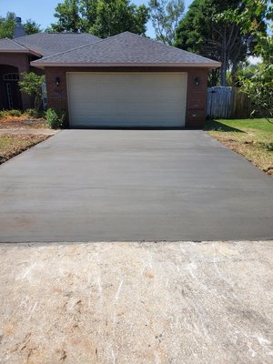Tear out & Replacement Driveway - Sometimes, progress requires tearing down the old to make way for the new. Our concrete demolition and disposal services are carried out with precision and care, making room for your next construction phase. Tear out & Replacement Driveway - Sometimes, progress requires tearing down the old to make way for the new. Our concrete demolition and disposal services are carried out with precision and care, making room for your next construction phase.