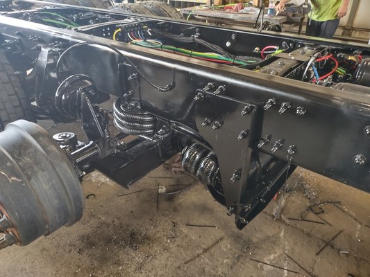 Add a drop axle with air ride to a Freightliner - this a job I have done in my 9-5. Add a drop axle with air ride to a Freightliner - this a job I have done in my 9-5.