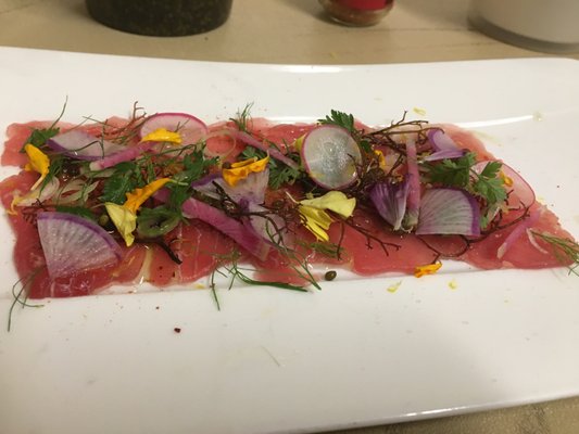 Wine Diner - Here are photos from a wine dinner:
tuna carpaccio
squab Wine Diner - Here are photos from a wine dinner:
tuna carpaccio
squab