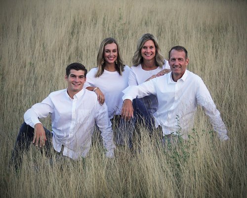 Family Photos - Showcasing each family and their unique personalities is one of the best parts of my job. With each family I work with, I do a variety of poses in-studio, outside or at your home. When you are ready to order, I offer a variety of print styles from canvass, metal, wood or artistic painting. I have a projector in my portrait studio to enlarge your proofs so you can see them before purchasing. Proofs are displayed online for your easy viewing. Family Photos - Showcasing each family and their unique personalities is one of the best parts of my job. With each family I work with, I do a variety of poses in-studio, outside or at your home. When you are ready to order, I offer a variety of print styles from canvass, metal, wood or artistic painting. I have a projector in my portrait studio to enlarge your proofs so you can see them before purchasing. Proofs are displayed online for your easy viewing.