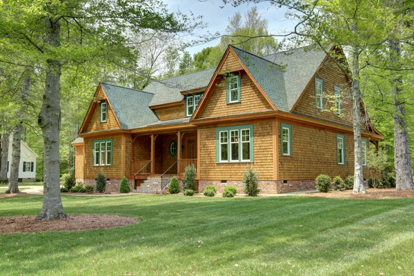 Custom Home - This is a William E. Poole Designs home we built in the Viniterra Subdivision in New Kent, County Virginia.
