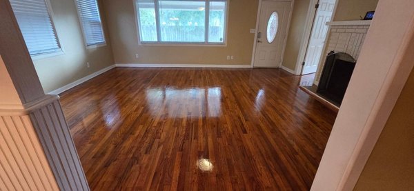 Wood/Tile and Grout Restoration - Beauty is in the details. 🪵🧼
Give your floors a second life with our Restoration Packages!
✨ For Wood: A deep sweep & mop, a nourishing wood-oil wash, and multiple coats of polish for a mirror finish.
✨ For Tile: An intense chemical scrub that pulls grime out of the deepest pores of your grout.
💰 Upgrades start at $100 for Tile and $150 for Wood!
📞 Call 352-216-5981 for the Carrie Cleans experience! Wood/Tile and Grout Restoration - Beauty is in the details. 🪵🧼
Give your floors a second life with our Restoration Packages!
✨ For Wood: A deep sweep & mop, a nourishing wood-oil wash, and multiple coats of polish for a mirror finish.
✨ For Tile: An intense chemical scrub that pulls grime out of the deepest pores of your grout.
💰 Upgrades start at $100 for Tile and $150 for Wood!
📞 Call 352-216-5981 for the Carrie Cleans experience!