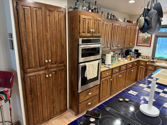 Cabinet Re-Stain Transformation - 🔥 30-Year-Old Oak Cabinets Restored Like New! 🔥
We just finished a kitchen cabinet re-staining project on a beautiful set of 30-year-old solid oak cabinets — and the transformation was incredible.

These cabinets had years of wear, deep chemical stains, and visible scratches. We completely sanded them down to bare wood, removed all imperfections, and applied a rich stain that brought out the natural beauty of the oak grain. The job was finished with a professional-grade topcoat for a smooth, durable, and long-lasting finish.

✨ Now they look brand new while preserving the quality and character of the original wood.
Re-staining is an affordable way to breathe new life into older cabinets without the cost of full replacement.

📍 Serving San Antonio and surrounding areas
📞 Contact us today for a free estimate — expert cabinet refinishing you can trust!