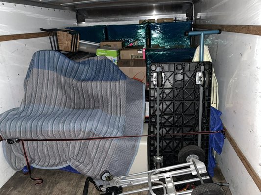 Moving services - Bigboimovers offers a wide variety of service licenses and insured
