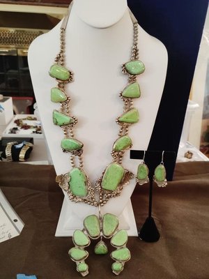 Sunny's Sterling, Art Glass & Estate Treasures 700+ - Over 700 lots featuring sterling silver jewelry, turquoise jewelry, art glass, crystal, pottery, original artwork, antiques, lamps, decorative accents, showcase furniture, and estate treasures.
Highlights include sterling silver rings, bracelets, pendants, and jewelry sets, Mata Ortiz pottery, cut-to-clear crystal, art glass, original paintings, decorative glass, antique pieces, and unique finds throughout the catalog.
Explore a diverse selection of estate jewelry, decorative arts, antiques, and collectibles throughout this exceptional collection.
Bidding starts to close Saturday, July 11 at 2:00 PM PST. Sunny's Sterling, Art Glass & Estate Treasures 700+ - Over 700 lots featuring sterling silver jewelry, turquoise jewelry, art glass, crystal, pottery, original artwork, antiques, lamps, decorative accents, showcase furniture, and estate treasures.
Highlights include sterling silver rings, bracelets, pendants, and jewelry sets, Mata Ortiz pottery, cut-to-clear crystal, art glass, original paintings, decorative glass, antique pieces, and unique finds throughout the catalog.
Explore a diverse selection of estate jewelry, decorative arts, antiques, and collectibles throughout this exceptional collection.
Bidding starts to close Saturday, July 11 at 2:00 PM PST.