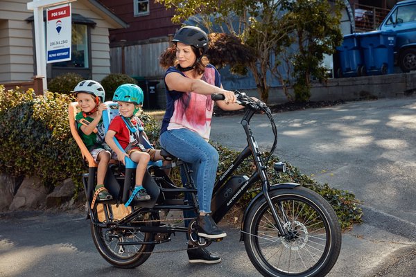 RadWagon Electric Cargo Bikes - It’s the strongest and most versatile version of the RadWagon yet, featuring smaller, innovative new tires developed by our in-house team of expert engineers to achieve a lower center of gravity. Its patent-pending new frame design ensures multiple points of adjustability, including a telescopic seat post and easily maneuverable handlebars.
This is a next-level hauler designed for those who are loading up to go somewhere, whether that’s taking the kids on a trip across town or a weekend visit to the hardware store or farmer’s market. With a standover height 2.4 inches lower than its predecessor and a 750W geared hub motor, the RadWagon 4 is in it for the long haul. RadWagon Electric Cargo Bikes - It’s the strongest and most versatile version of the RadWagon yet, featuring smaller, innovative new tires developed by our in-house team of expert engineers to achieve a lower center of gravity. Its patent-pending new frame design ensures multiple points of adjustability, including a telescopic seat post and easily maneuverable handlebars.
This is a next-level hauler designed for those who are loading up to go somewhere, whether that’s taking the kids on a trip across town or a weekend visit to the hardware store or farmer’s market. With a standover height 2.4 inches lower than its predecessor and a 750W geared hub motor, the RadWagon 4 is in it for the long haul.
