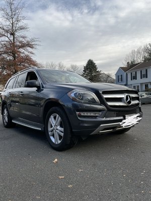 No cars ampossible at ambros - This customer requested a teir two package on their GL Benz. We gave them much beyond what they expected. Interior and exterior…from crevice to panel, not a single spec in sight. Book your appointment now on our website, or give us a call if you have any questions :)