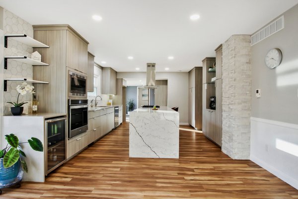 Awesome Kitchen Remodel - This realtor had a vision, and boy did she execute on it...check out her phenomenal remodel of this kitchen! Awesome Kitchen Remodel - This realtor had a vision, and boy did she execute on it...check out her phenomenal remodel of this kitchen!