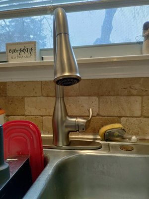 Kitchen faucet - Replacement of kitchen faucet with new angle stops