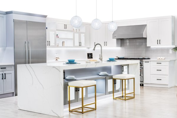 Custom Kitchen Cabinet - Our Custom Cabinet Collection combines a European-style cabinet body with American-style cabinet doors, resulting in a unique and personalized kitchen design that seamlessly blends contemporary functionality with traditional elegance.