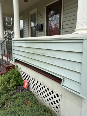 LOCAL PRESSURE WASHING !!! - Got this house looking back to brand new! LOCAL PRESSURE WASHING !!! - Got this house looking back to brand new!