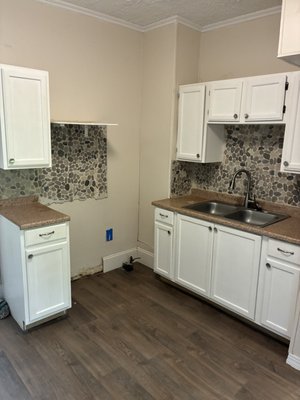 Kitchen Remodel 2024 - This remodel was done on an old kitchen that was in bad shape. The rest if the house had been updated, so the kitchen stuck out like a sore thumb. We gutted it and put in new cabinets and appliances to match the overall tone of the house.