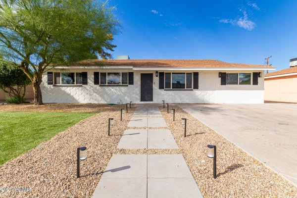 Scottsdale Full Scottsdale Home Remodel - Our clients requested is to fully remodel their home from top to bottom! We combined two rooms to make a gorgeous primary suite, created an open floor plan for their kitchen/living room and fully remodeled each room. We were also able to get it done in under 6 weeks while our clients were back home in NY for the summer! Scottsdale Full Scottsdale Home Remodel - Our clients requested is to fully remodel their home from top to bottom! We combined two rooms to make a gorgeous primary suite, created an open floor plan for their kitchen/living room and fully remodeled each room. We were also able to get it done in under 6 weeks while our clients were back home in NY for the summer!