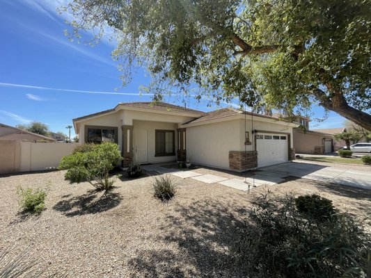 Exterior Painting Gilbert, AZ 85295 - Exterior painting 1,800sqft 1 story home. Dunn Edwards Paints used. Exterior Painting Gilbert, AZ 85295 - Exterior painting 1,800sqft 1 story home. Dunn Edwards Paints used.