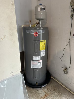 Water Heaters - Welcome to Rescue Plumbing, your reliable plumbing solution provider located in Pinellas County! We are a trusted plumbing company that provides 24/7 Residential and Commercial plumbing services throughout the Tampa Bay Area. Water Heaters - Welcome to Rescue Plumbing, your reliable plumbing solution provider located in Pinellas County! We are a trusted plumbing company that provides 24/7 Residential and Commercial plumbing services throughout the Tampa Bay Area.