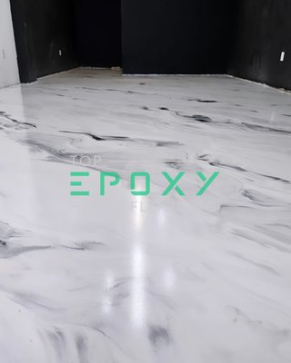 White marble epoxy floor - White marble epoxy floor... it's all about to make it look like a natural stone ✨️ White marble epoxy floor - White marble epoxy floor... it's all about to make it look like a natural stone ✨️