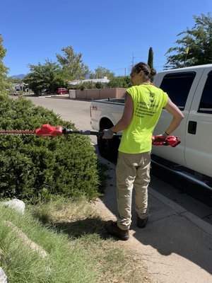 Landscape yard maintenance - We provide you with a service that helps maintain your shrubs outside. Small, medium, or large we got it covered.