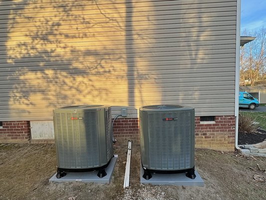 Matching Trane 16 Seer Heat Pumps - This installation was for both the upstairs and downstairs Heat Pumps. The customer wanted new matching Trane 2.0 16 seer systems.