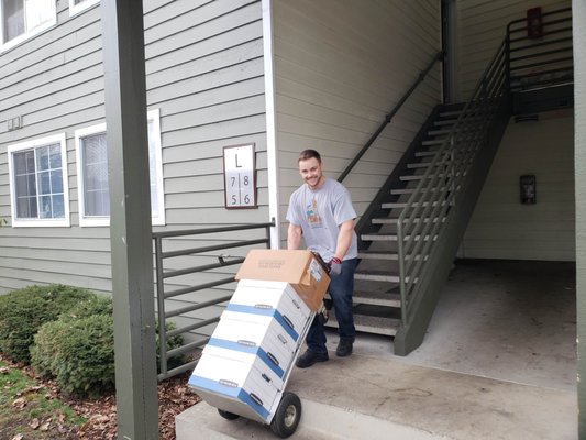 Local Apartment Move - Vancouver WA Moving Services - This was an apartment move in Vancouver WA, we love to see our customers happy, and to help them save money.