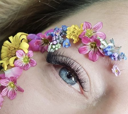 Eyelash extension - These wispy styles look similar but they're so different in their own ways
1. Wispy Classic: super natural and airy. Resembles a lash lift or mascara. Suitable for an everyday look.
2. Wispy hybrid: still natural but with a little more volume for a darker lash line. It's a style that isn't really offered by a lot of lash techs but I love them for my clients with tons of lashes and want a natural look with just a little a volume. They give a cute textured look.
3. Wispy volume: super dark lash line and full drama look for those who aren't afraid to go darker. More noticeable in photos and are perfect for full makeup.
All 3 styles looked beautiful on my client you choose?
Which style would you choose? Eyelash extension - These wispy styles look similar but they're so different in their own ways
1. Wispy Classic: super natural and airy. Resembles a lash lift or mascara. Suitable for an everyday look.
2. Wispy hybrid: still natural but with a little more volume for a darker lash line. It's a style that isn't really offered by a lot of lash techs but I love them for my clients with tons of lashes and want a natural look with just a little a volume. They give a cute textured look.
3. Wispy volume: super dark lash line and full drama look for those who aren't afraid to go darker. More noticeable in photos and are perfect for full makeup.
All 3 styles looked beautiful on my client you choose?
Which style would you choose?