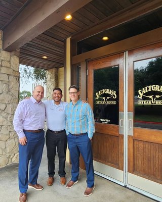 Sherwin Williams Vice President of Marketing - Lunch with Sherwin Williams, Vice President of Marketing Mr. Travis and Mr. Arnold. Thank you. 😊 Sherwin Williams Vice President of Marketing - Lunch with Sherwin Williams, Vice President of Marketing Mr. Travis and Mr. Arnold. Thank you. 😊