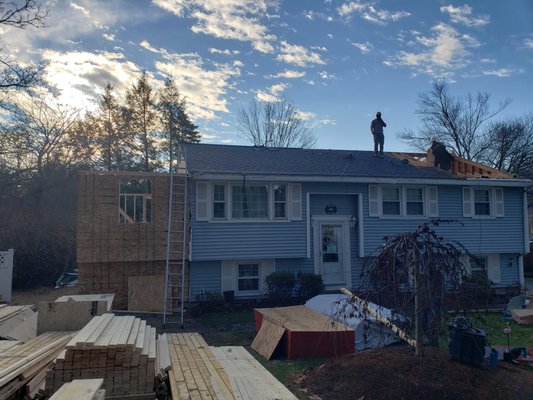 2nd Level Addition in Billerica - New 2nd level addition on the move in Billerica.
10' x 24' side addition, followed by a 24' x 54' 2nd level addition to double the living space of the home.
This will transform this home. 2nd Level Addition in Billerica - New 2nd level addition on the move in Billerica.
10' x 24' side addition, followed by a 24' x 54' 2nd level addition to double the living space of the home.
This will transform this home.
