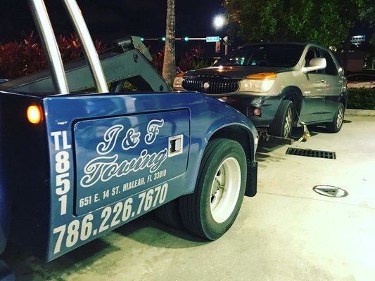 J&F Towing - J&F Towing assisting a client locked out of his tractor trailer at an Amazon fulfillment center in Opalocka FL last night. J&F Towing - J&F Towing assisting a client locked out of his tractor trailer at an Amazon fulfillment center in Opalocka FL last night.