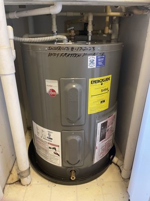 Hot Water Heater Experts! - Here at Andy Frattin Plumbing, we can't tell you how many times we get calls where hot water heaters weren't installed properly.  Don't let that happen to you!  Call the experts to get it done right!