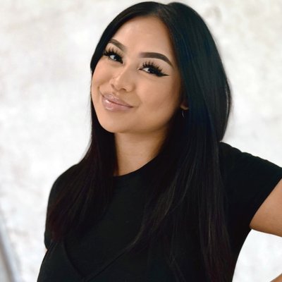 Stylist Emmy - Emmy brings years of experience to THE STUDIO, specializing in a wide range of hair services. Her expertise includes masterful balayage and blonding techniques, all-over color transformations, and intricate braiding styles. She's known for her skilled approach to long haircuts and smoothing treatments, helping clients achieve their desired look with precision and care. Stylist Emmy - Emmy brings years of experience to THE STUDIO, specializing in a wide range of hair services. Her expertise includes masterful balayage and blonding techniques, all-over color transformations, and intricate braiding styles. She's known for her skilled approach to long haircuts and smoothing treatments, helping clients achieve their desired look with precision and care.