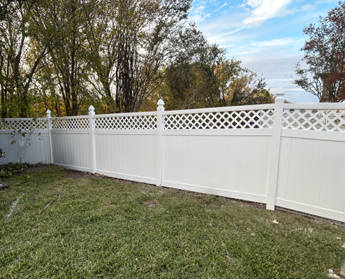 Vinyl fence in Texas - If you’re considering replacing an old fence or installing a new fence, vinyl can be an excellent option. Vinyl fences require less maintenance than wood fences, they won't warp, rot, or blister, and all they require to stay looking their best is the occasional wash with a garden hose.

Vinyl fences also add aesthetic appeal to your property and can be available in multiple different colors.

This style is traditional and will offer the most privacy for your property. Typically, solid white privacy fences will have 7/8'' x 6'' Tongue & Groove Boards and 5''x5'' Posts. The tongue and groove pickets will ensure no gaps are present in your fence, which is ideal for keeping animals or small children inside your yard.