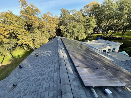 Lincoln Re-Roof - This was an asphalt shingle roof that was experiencing granule loss, we removed it and installed a brand new asphalt shingle roof. Lincoln Re-Roof - This was an asphalt shingle roof that was experiencing granule loss, we removed it and installed a brand new asphalt shingle roof.