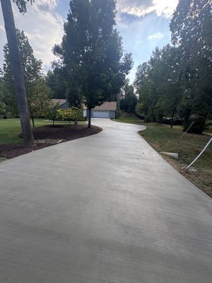 Driveway Upgrade - We recently had the opportunity to upgrade a client’s driveway from gravel to concrete, and we were truly grateful to be part of the transformation.
There’s something satisfying about turning a worn, uneven rock driveway into a clean, solid surface that completely elevates the look of a home. Seeing the finished product — and the smile on our client’s face — is why we love what we do.
We’re thankful for every homeowner who trusts us with their projects. Helping our community improve their homes is what Radical Handyman Co is all about.