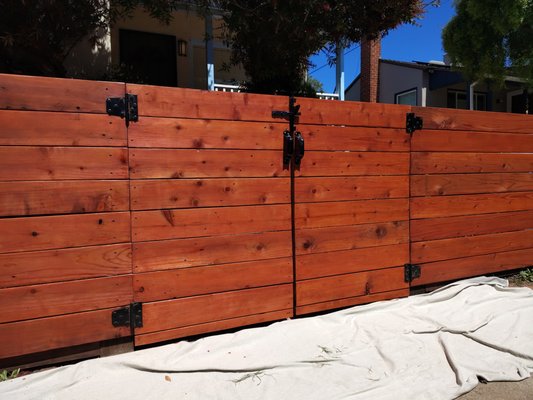 House Painters, Decks and Fences - This is a Fence Stain and Sealer project very small project with a Redwood toner House Painters, Decks and Fences - This is a Fence Stain and Sealer project very small project with a Redwood toner