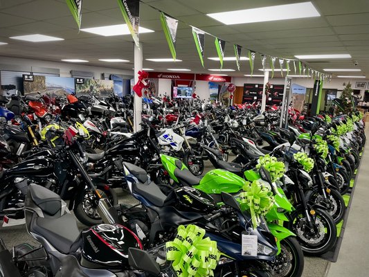 Our Showroom - Our large showroom carries NEW and PRE-OWNED Kawasakis, Hondas, Beta, Vanderhalls, STACYC, Suzuki, Yamaha, and many more! Our Showroom - Our large showroom carries NEW and PRE-OWNED Kawasakis, Hondas, Beta, Vanderhalls, STACYC, Suzuki, Yamaha, and many more!