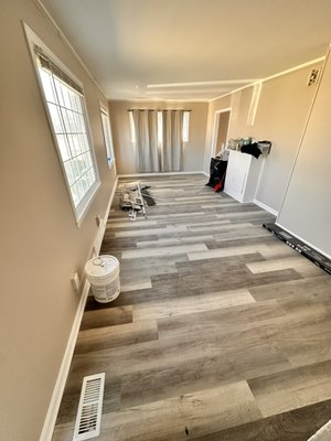 Expert Flooring - Where Quality Meets Excellence - Our team of skilled professionals is dedicated to delivering exceptional craftsmanship and customer service. We take pride in guiding you through every step of the process, from selection to installation, ensuring a seamless experience and stunning results.
Call now for your free estimate happy to help.